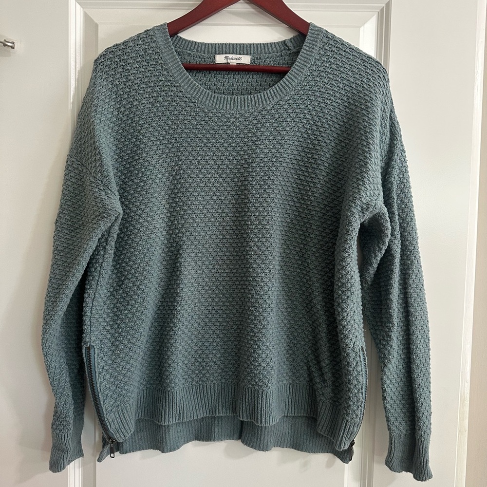 Madewell Textured Knit Sweater in Soft Green